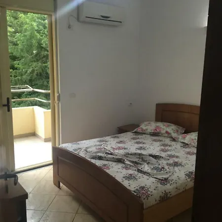Apartament Garsionjere